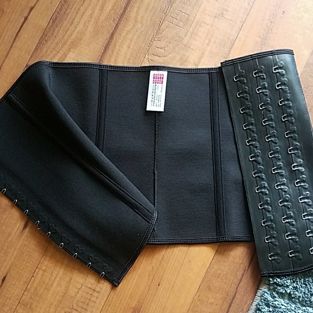 RUBBER LATEX WAIST TRAINER SHAPER 2022 top quality perfect material..fast result - Picture 7 of 7